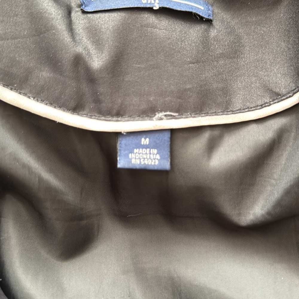 Gap Puffer Jacket - image 3